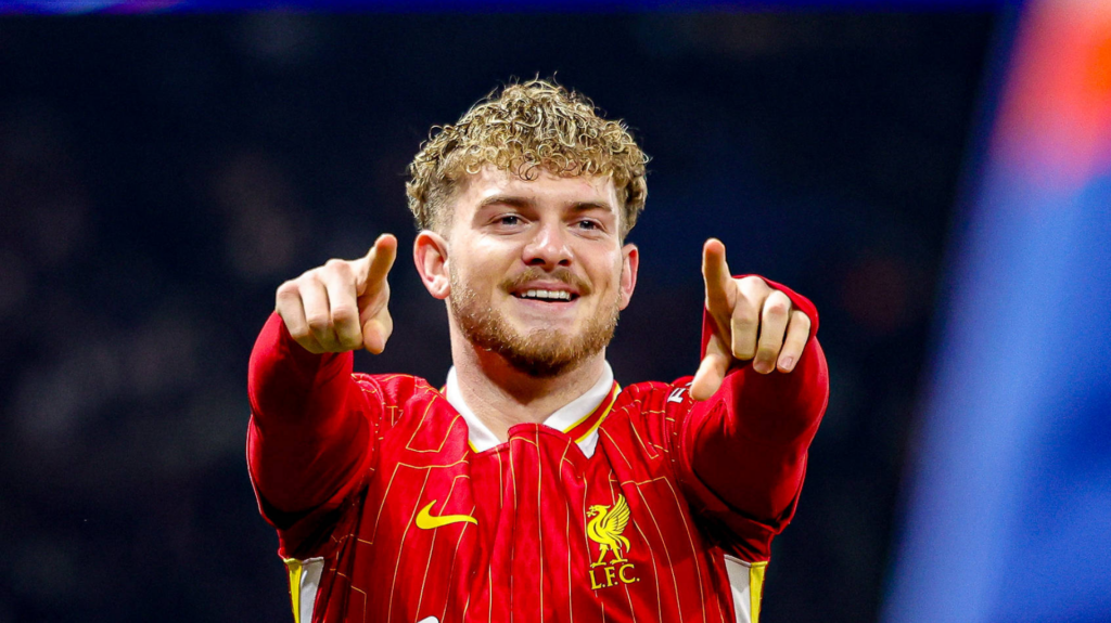 Liverpool Harvey Elliott pointing