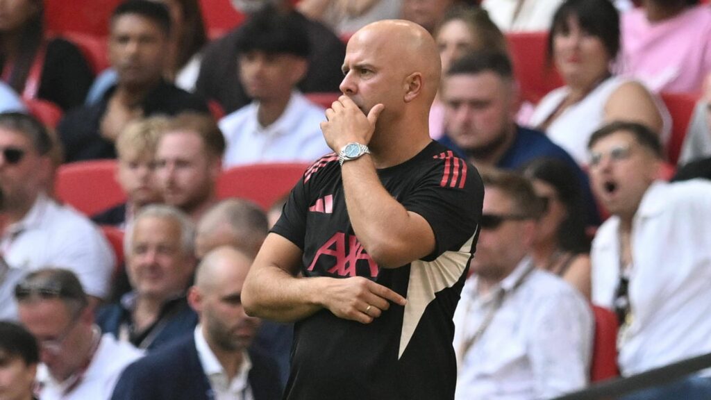 Arne Slot watches on at Wembley
