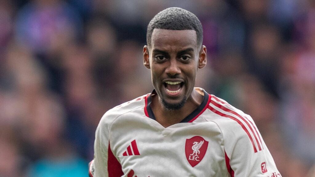 Alexander Isak in action for Liverpool.